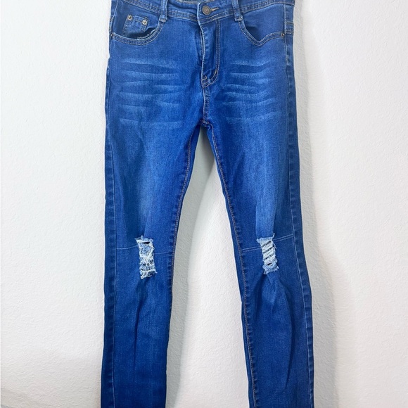 Classic Blue Kids Jeans with Distressed Accents Size 12 - Picture 1 of 13